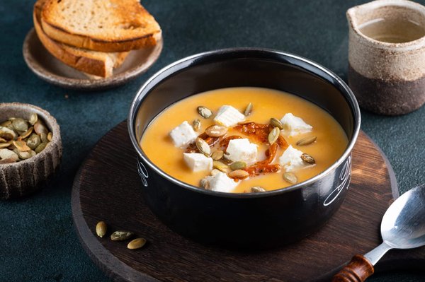 Come preparare una zuppa di lenticchie saporita e nutriente?