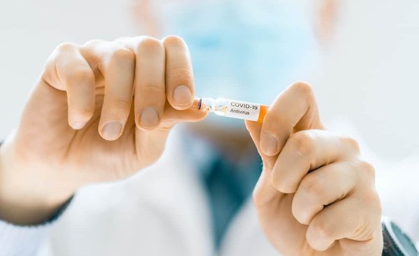 Come impedire al mio cane di scavare buche in giardino?