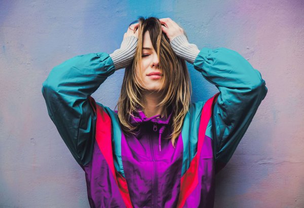 Come creare outfit adatti sia per il giorno che per la sera?